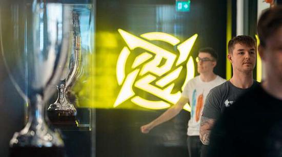 李白与朵莉亚携手打造王者荣耀新纪元